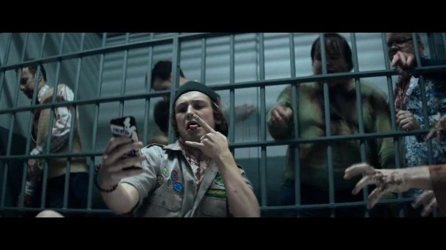 Scouts Guide to the Zombie Apocalypse (**1/2): Doesn’t try real hard