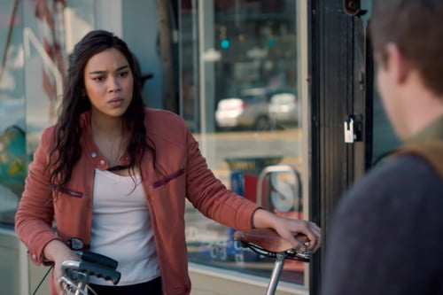 Jexi (**) is an uneven attempt at being inoffensive